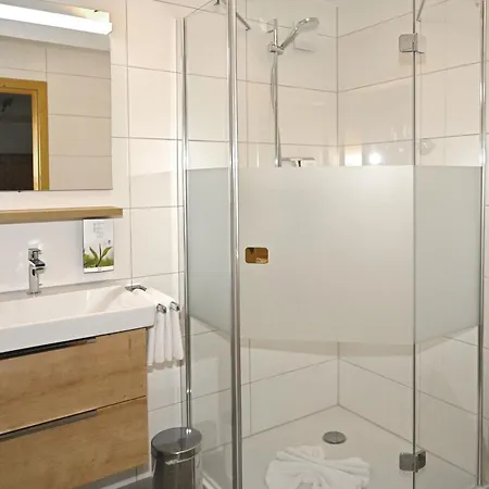 Sinz Ueber'm Appartement *