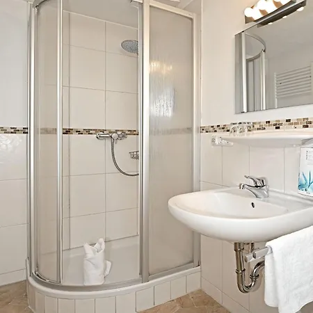 Sinz Ueber'm Appartement *